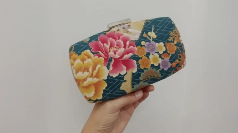 Curso clutch forrado
